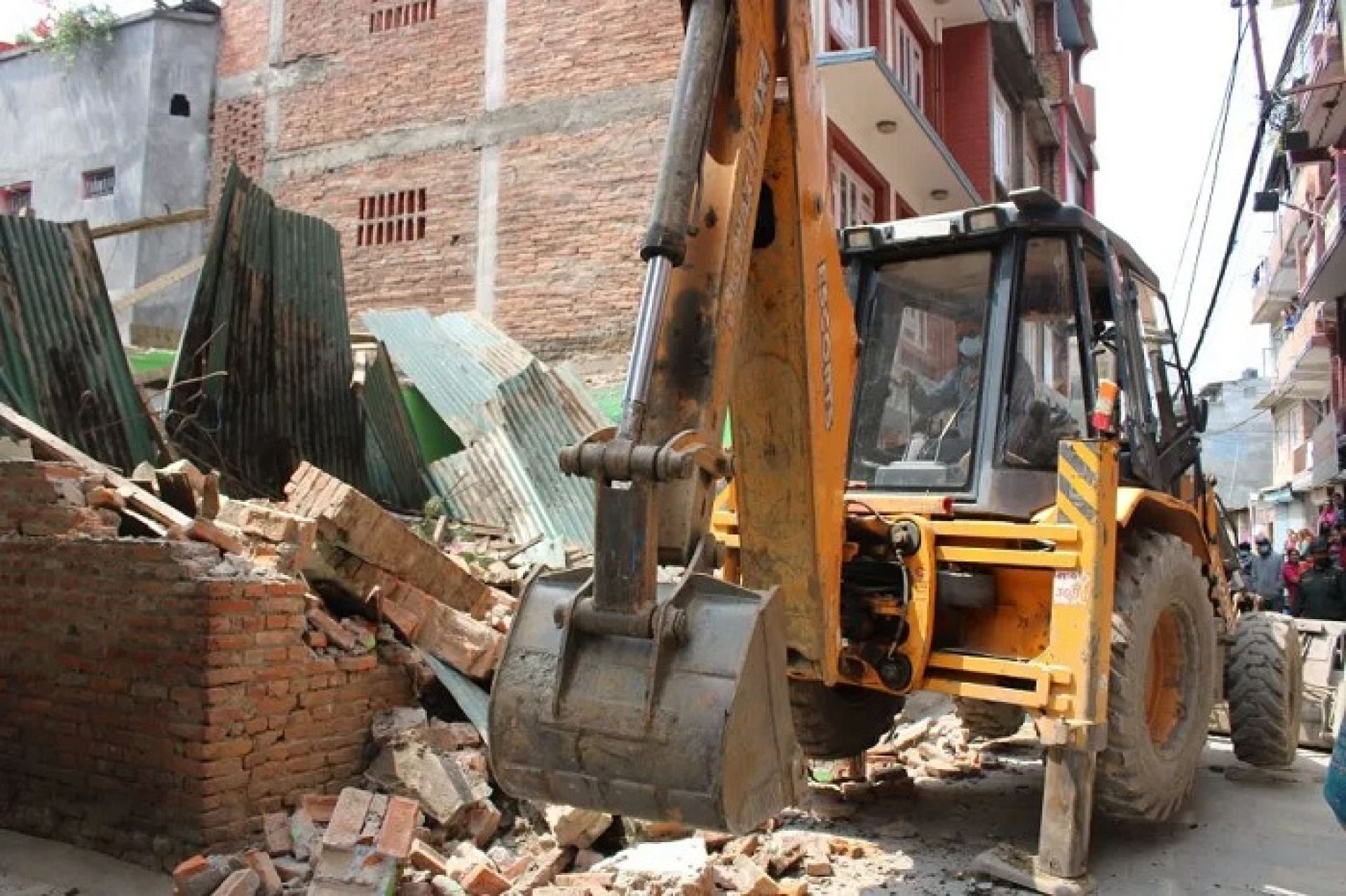 नमोबुद्ध–तेमाल सडक छेउका संरचना भत्काउन छ महिना समय थप